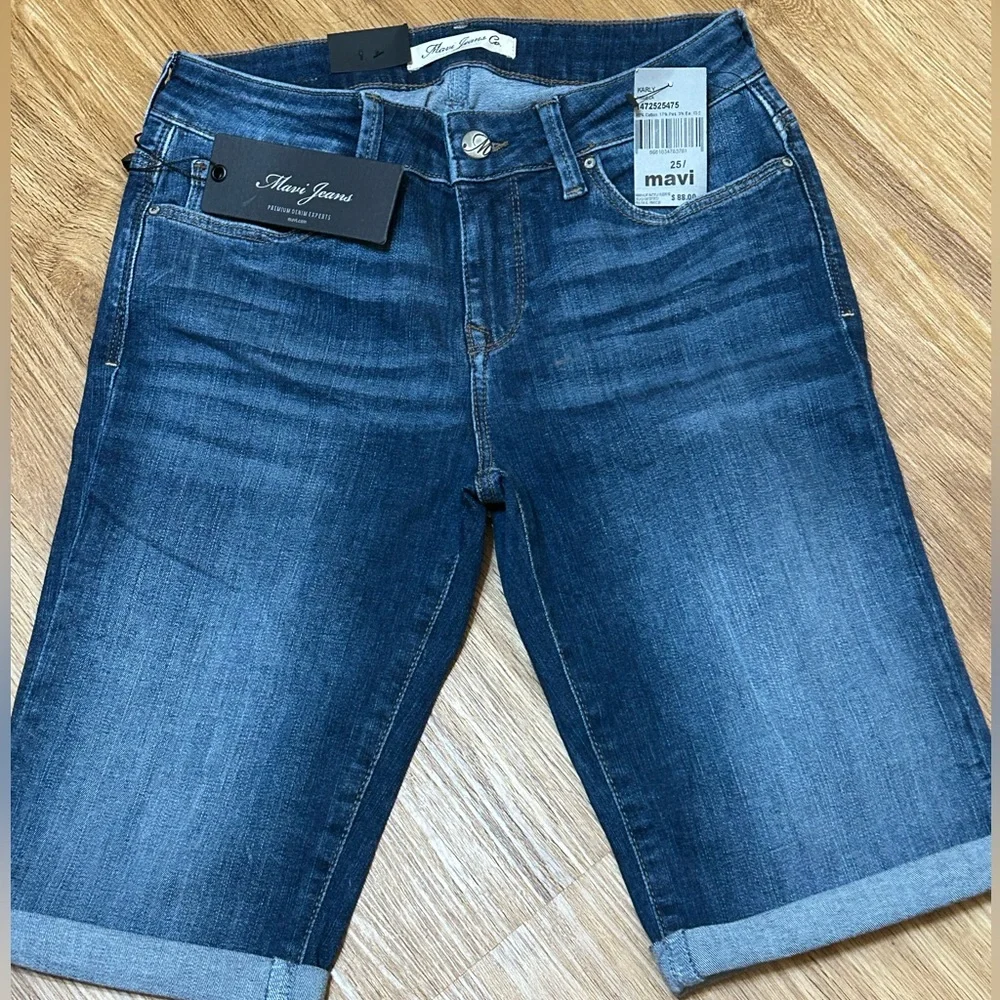 Mavi Karly Blue Jean Shorts Classic Stretch Fit
Size 25 - Picture 1 of 9